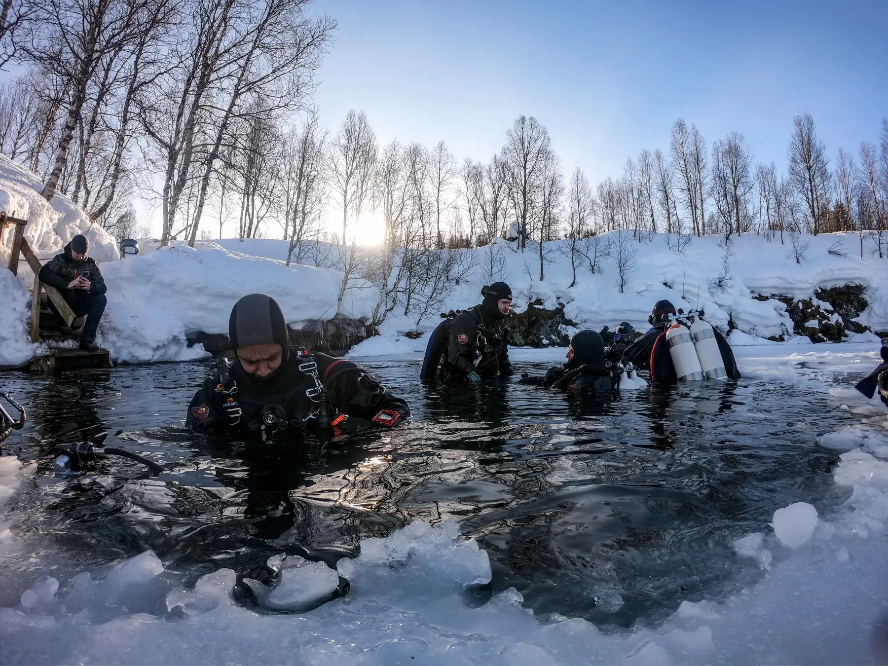 Divers preparing beside the Plura ice entry